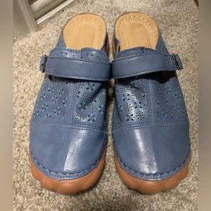 Slip On Thick Sole Hollow Breathable Lightweight Shoes